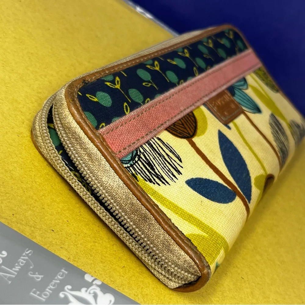 Fossil Key-per Zip Around Continental wallet